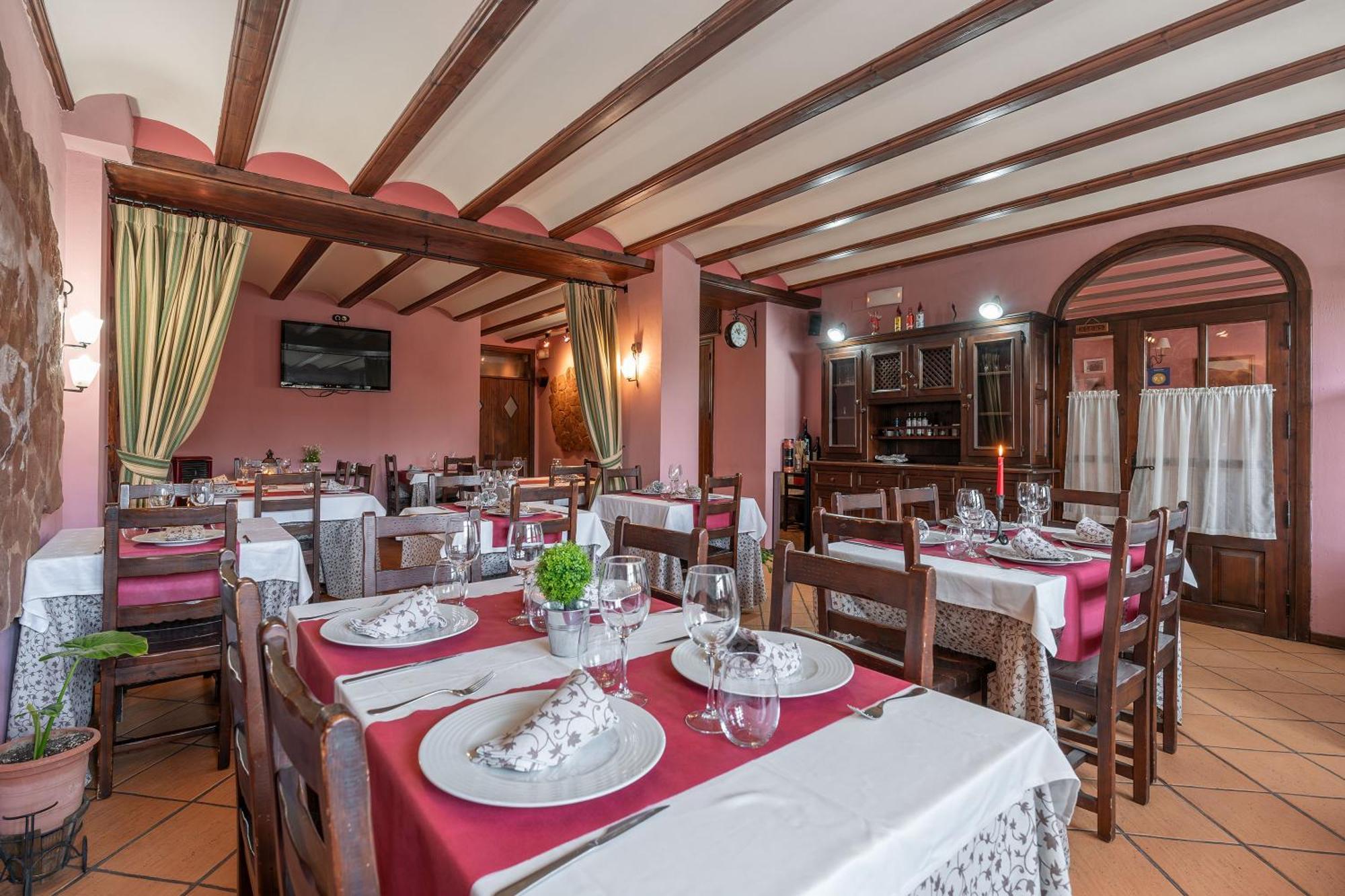 Hotel - Restaurante Prado Del Navazo Albarracín Exterior photo